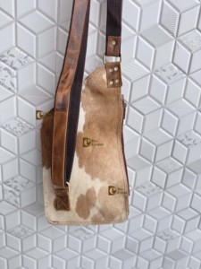 Bolso de Hombro de Cuero Vacuno, Moderno y Elegante, Bolso de Viaje Fácil de Llevar, Cinturón Portamonedas, Bolsos Multiusos Unisex - Product Image 4