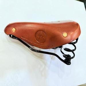 Lightweight Classic Cycling Bicycle Saddle Leather Style Seat Black Rivets Dual Steel Rails Comfortable Cushion Road <b>Bike</b> Saddle - Product Image 3