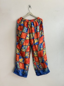 Pantalon Harem en Soie Indienne Style Bohème Alibaba – Confortable pour le Yoga et comme Pantalon de Pyjama - Product Image 2