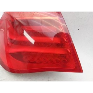 Luz Trasera Izquierda Usada Serie 7 7182197EKK90Z - Product Image 2