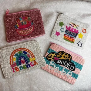 Porte-monnaie classique à motif de dessin animé perlé, broderie de perles de rocaille, pochette faite à la main, cadeau, portefeuille à fermeture éclair, imprimé en typographie, personnalisé - Product Image 4