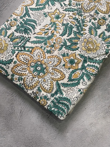 Tela de Algodón Ligera y Ecológica con Estampado Floral Verde, Estilo Sanganeri Indio, para Confección de Vestidos, Costura y Acolchados para Niños y Niñas - Product Image 2