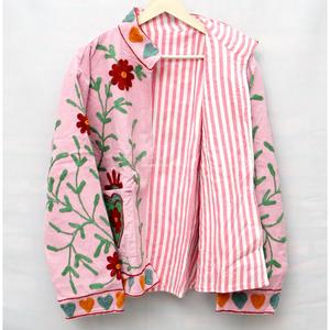 Chaqueta de algodón ecológica con bordado floral hecho a mano de WOODEN BLOCK CRAFT INDIA, unisex, para fiestas, gruesa, transpirable y de secado rápido para invierno. - Product Image 3