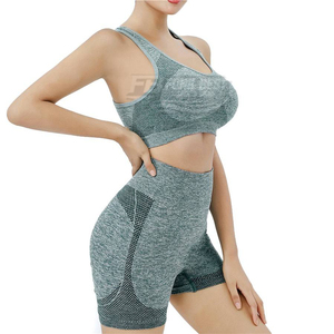 Conjunto Deportivo de 2 Piezas para Mujer, Personalizado, para Yoga y Fitness, Antiarrugas, de Secado Rápido, Pantalones Cortos de Cintura Alta, Top Deportivo con Efecto Push-Up - Product Image 4