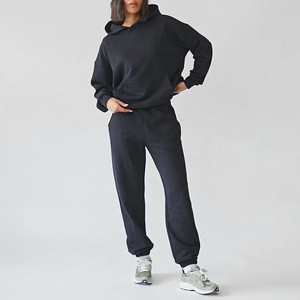 Sweat-shirt à capuche noir pour femme, manches longues, coupe ample, décontracté, couleur unie, en coton, haut de survêtement, vêtements d'automne - Product Image 4