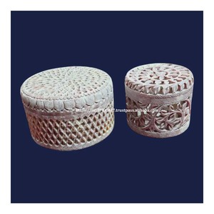 Modern Classic Fancy Design Top Collection Meilleur produit Boîte à sculpter en stéatite avec forme ronde Utilisation pour la classe affaires Article cadeau - Product Image 1