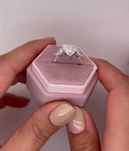 Anillo de Compromiso Romántico con Moissanita de 2.00CT, Corte Corazón y Pera, Plata 925 Original, con Regalo para Fiesta, Estilo Único y Romántico - Product Image 3