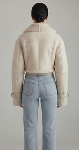 Blouson aviateur court en peau de mouton pour femme, avec bordure en fausse fourrure, style motard, manches oversize, vêtement d'extérieur d'hiver, vente en gros - Product Image 4