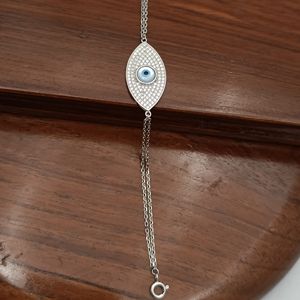 สร้อยข้อมือเงินแท้ 925 ประดับจี้รูปตาปีศาจ ฝังเพชร CZ ชุบโรเดียม สายปรับได้ ดีไซน์เก๋ เครื่องประดับเสริมดวงสำหรับผู้หญิง - Product Image 2