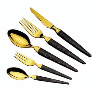 Juego de cubiertos de acero inoxidable más solicitado, ideal para regalos, eventos promocionales y fines de reventa. - Product Image 5