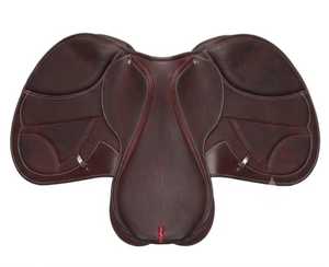 Silla de Montar Inglesa de Cuero de Lujo para Salto y Doma, Equipo Ecuestre Premium con Ribete Rojo, Arco de Madera y Herrajes de Latón - Product Image 4