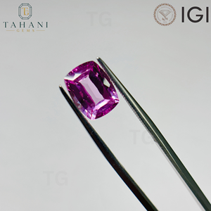 พลอยแซฟไฟร์สีชมพูทรงคุชชั่น ผลิตในห้องปฏิบัติการ AG สำหรับทำเครื่องประดับ ได้รับการรับรองจาก IGI ขนาด 5x7 มม.-8x10 มม. สีเปลี่ยนได้ พร้อมประกายไฟสีฟ้า - Product Image 5