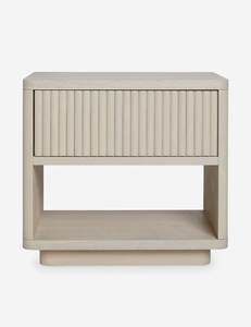 โต๊ะข้างเตียงไม้สไตล์มินิมอลทันสมัยพร้อมลิ้นชักลายร่อง - Product Image 1