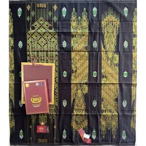 Sarong Lungi Pareo pour Hommes en Tissu Mercerisé Respirant et Élégant, Qualité Or BHS d'Indonésie - Product Image 6