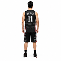 Ensemble d'uniformes de basketball surdimensionnés haut de gamme 100 % polyester maille pour streetball, tenue d'équipe personnalisée OEM
