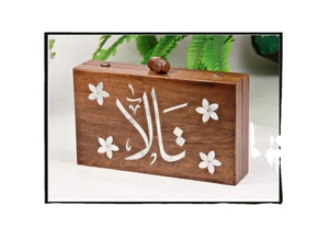 กระเป๋าถือฝังมุกแท้สำหรับเจ้าสาวอาหรับหรูหรา - Product Image 4