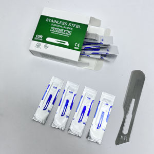 Cuchillas de Dermoabrasión Manuales Profesionales Suyuan de Acero Inoxidable 10R (Caja de 100) Ultra Afiladas, Certificación CE Clase II, 5 Años de Garantía Quirúrgica - Product Image 5
