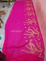 Usine en gros brodé de haute qualité Designer soudanais Thobe Voile robe à séchage rapide poids moyen pour les femmes fabricant