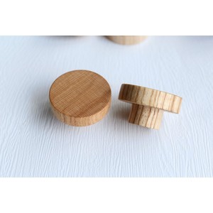 Poignée de porte de placard en bois de luxe, boutons en bois de hêtre fabriqués en Inde, magnifiquement conçus par KHOOSI OVERSEAS - Product Image 1
