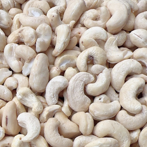 Vente Flash 2023 : Noix de cajou WW180, WW240, WW320, LP, Noix de cajou brutes prêtes à être expédiées - Product Image 1