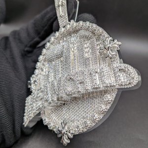 Pendentif personnalisé pour homme en argent 925 et moissanite, motif skyline urbain, serti de moissanites taille baguette et taille ronde, bijou de luxe tendance hip-hop, cadeau - Product Image 4