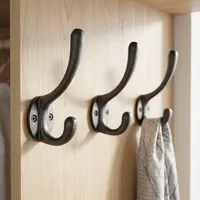 Porte-manteau mural en bois minimaliste avec 6 crochets en fonte noire, design écologique et gain de place