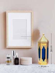 Farol de Metal Cuadrado Marroquí Hecho a Mano, Decoración para el Hogar, Diseño Personalizable, Decoración de Alta Calidad para Eventos - Product Image 3