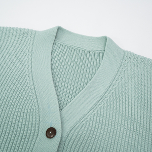 Simple Casual <b>Cardigan</b> 3 Button V-Neck Solid Color Knitted 100% Acrylic OEM ODM Accepted Anti-Wrinkle Vietnam Cable Knit <b>Thick</b> - Product Image 2