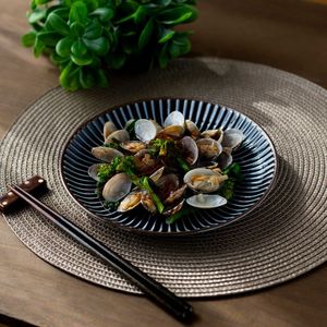 Ensemble d'assiettes à dîner de 12 pouces en céramique Mino, cuite au four, design émaillé Wabi-Sabi, fabriqué au Japon - Product Image 4