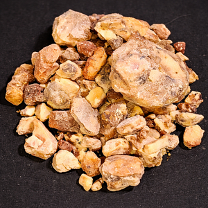 Bencina de Siam y Goma de Agar, Materia Prima de Agarwood y Anís Estrellado Grado A, Insoluble en Agua, Utilizada en Aceites Esenciales y Perfumes, Vietnam - Sra. Alina - Product Image 1