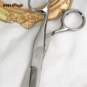 กรรไกรตัดผมสีส้มขนาด7นิ้วใบมีดไทเทเนียมแบบตรงคมทำจากสเตนเลสสตีลและที่จับเหล็กสำหรับใช้ตัดผมอุปกรณ์เสริมความงาม - Product Image 5