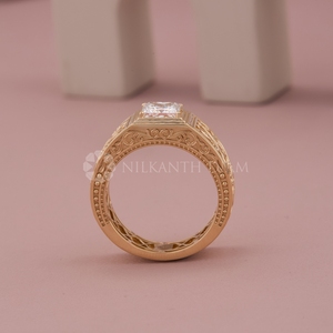 Bague en diamant taille radiant style luxe, or jaune, diamant de laboratoire, bijoux fins pour homme - Product Image 5