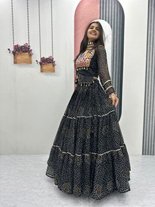 Vestido Indio-Pakistaní Bordado, Traje Étnico Tradicional, Conjunto Lehenga para Festivales, Bodas y Eventos - Product Image 4