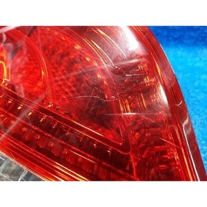 Feu arrière gauche d'occasion Equus 924013N020 - Product Image 2
