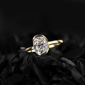 Bague de fiançailles solitaire ovale en or 14 carats sertie de diamants, bijoux de mariée minimalistes, vente en gros, fabricant et fournisseur sur mesure - Product Image 1