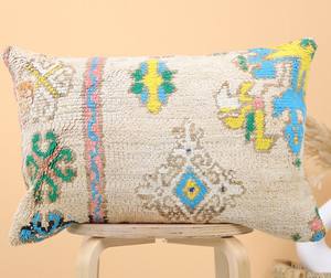 Housse de coussin berbère marocaine 100 % laine nouée à la main – Housse de coussin tapis bohème faite à la main en gros - Product Image 1