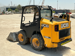 Cargadora Compacta 135HD 2019 con Cabina Cerrada, Máquina de Construcción Inoperable - Product Image 3