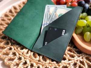 Tarjetero de Cuero Genuino Hecho a Mano, Clásico y de Lujo, con Logotipo Personalizado, Ligero y Resistente al Agua, para Restaurantes y Hoteles - Product Image 3