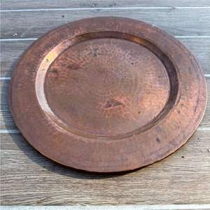 Juego de Platos Base Metálicos Dorados de Lujo para Decoración de Bodas, Platos Redondos Martillados para Eventos y Fiestas, Venta al por Mayor - Product Image 4