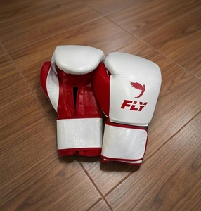 Factory Manufacture Top Selling New Arrival White <b>Red</b> Leather Lace-up Gloves Professional Training Fly Boxing Sparring Set - Product Image 6