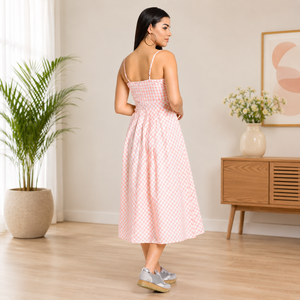 Robe mini sans manches en coton à carreaux roses avec imprimé carte, style décontracté d'été, coupe trapèze, pour femme, personnalisable, fabricant OEM ODM - Product Image 2
