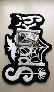 Alfombra Decorativa de Lana Geométrica Blanca y Negra de Lujo, Antideslizante, Hecha a Mano, para Decoración de Habitaciones de Halloween - Product Image 4