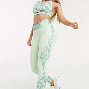 Nouvel Arrivage Ensemble de Yoga Décontracté pour Femme, Écologique, Taille Haute, Logo Avant Uni, Personnalisable, Deux Pièces, Respirant, Élastique pour le Fitness - Product Image 1