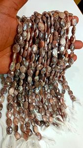 Cuentas facetadas de piedra lunar mística plateada AB con revestimiento místico, forma ovalada, tipo briolette, color chocolate natural, de 7x10 a 8x12 mm, hebra de 10 pulgadas de largo. - Product Image 2