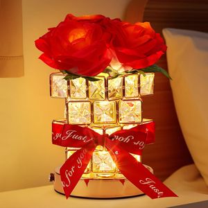 Lampe de table en forme de rose, petite veilleuse pour la cuisine, alimentée par piles, cadeau pour la fête des mères, cadeau pour petite amie, fleurs artificielles de table - Product Image 4