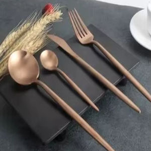 Ensemble de couverts élégant pour maisons raffinées, repas expressifs et accueil moderne de luxe - Product Image 1