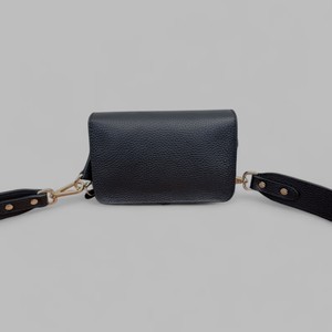 Bolso Cruzado Pequeño de Cuero Genuino Hecho a Mano Royaa Negro con Asa Superior y Correa Ajustable para Uso Diario - Product Image 5