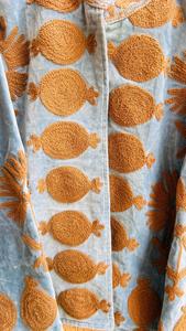 Chaqueta de terciopelo azul cielo de lujo con bordado Suzani y patrón floral, manga larga, cuello alto, estilo bohemio, ropa de abrigo de invierno para mujer - Product Image 3