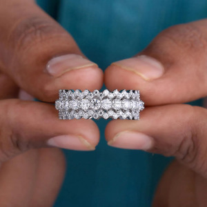 Bague d'éternité unisexe en argent sterling 925, large, à 3 rangs, sertie de moissanite taille ronde, style couronne, pour anniversaire et mariage, bijoux hip-hop - Product Image 4