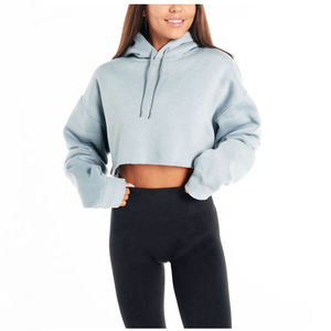 Sudadera con capucha corta para mujer, de otoño, con forro polar suave, dobladillo sin rematar, mangas largas, capucha grande, logotipos bordados en 3D, ecológica. - Product Image 3
